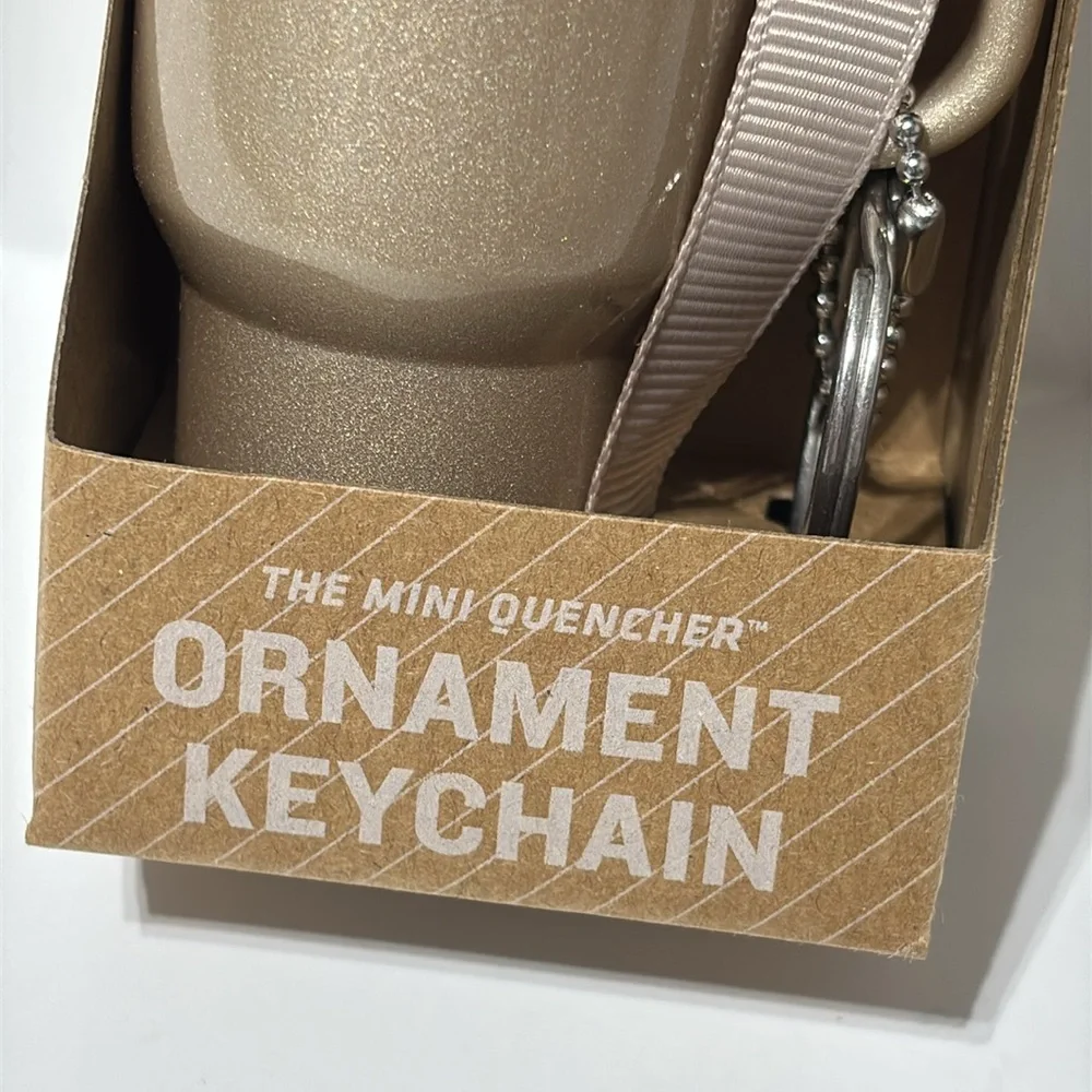 Stanley LIMITED EDITION 2024 Mini Quencher Keychain Ornament Champagne